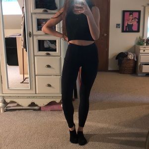 navy blue lululemon speed up tight